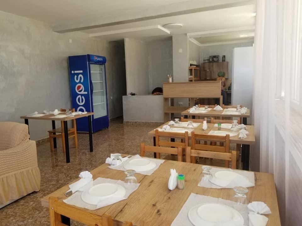 Hotel Guga Kobuleti Kültér fotó