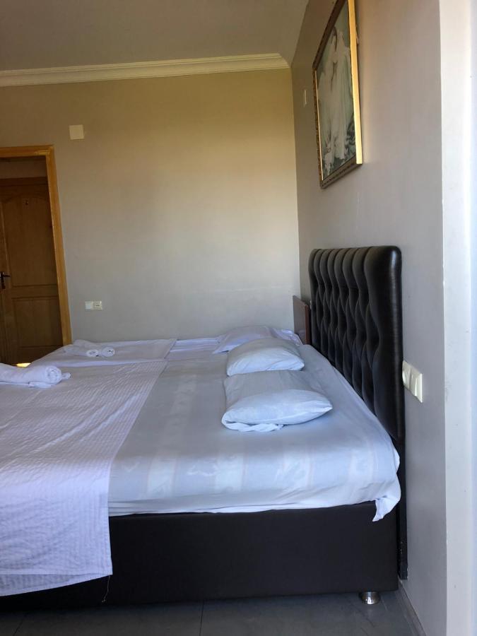 Hotel Guga Kobuleti Kültér fotó
