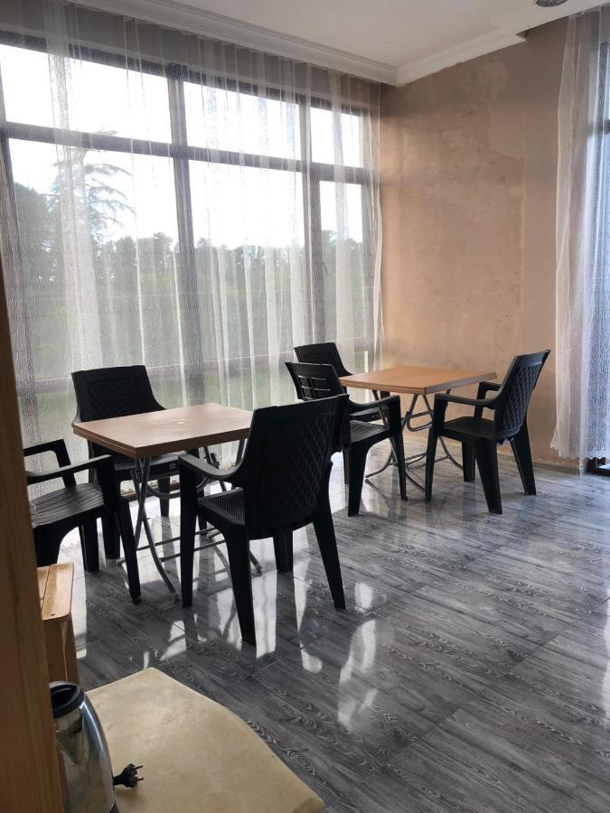 Hotel Guga Kobuleti Kültér fotó