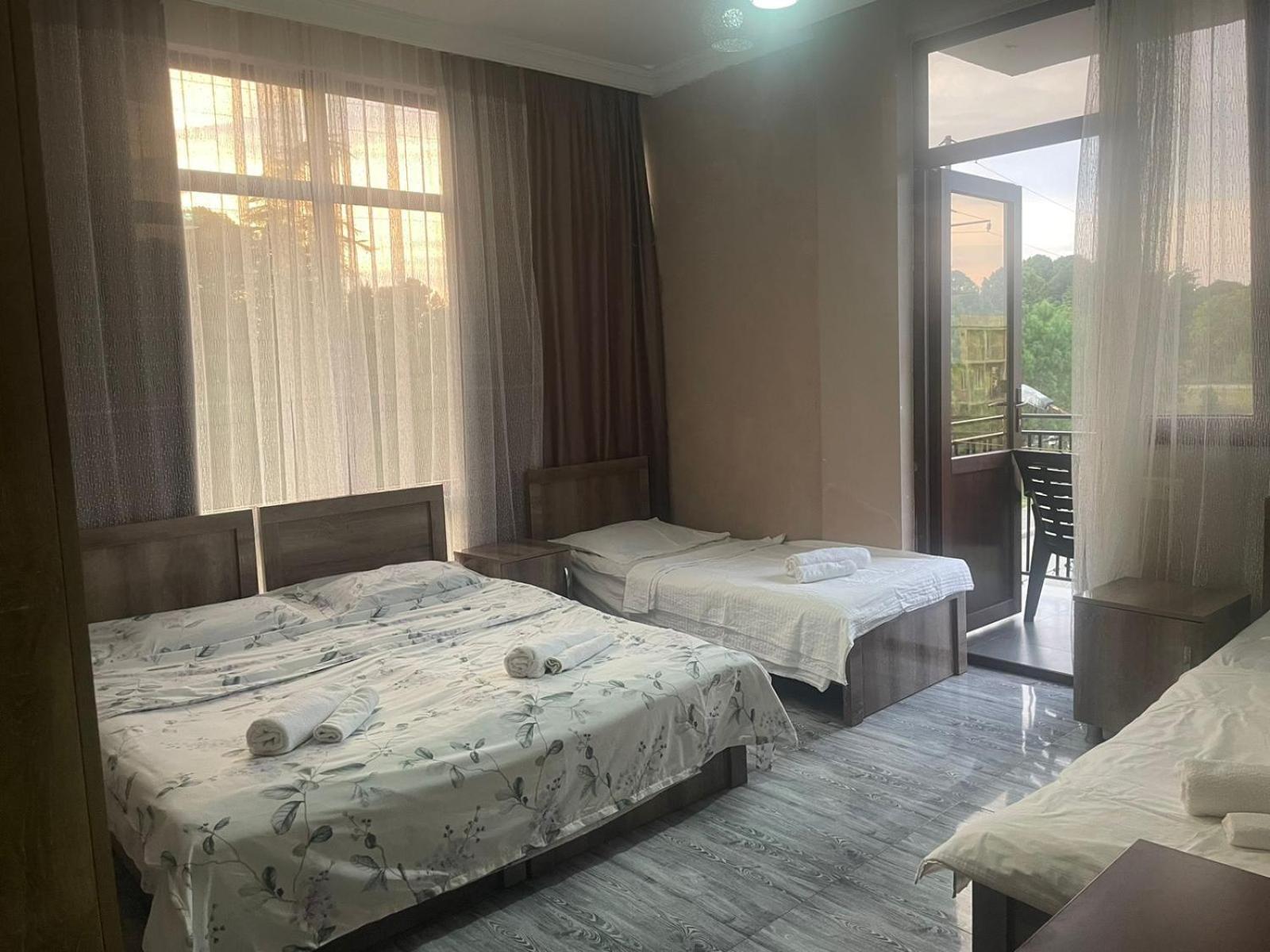 Hotel Guga Kobuleti Kültér fotó