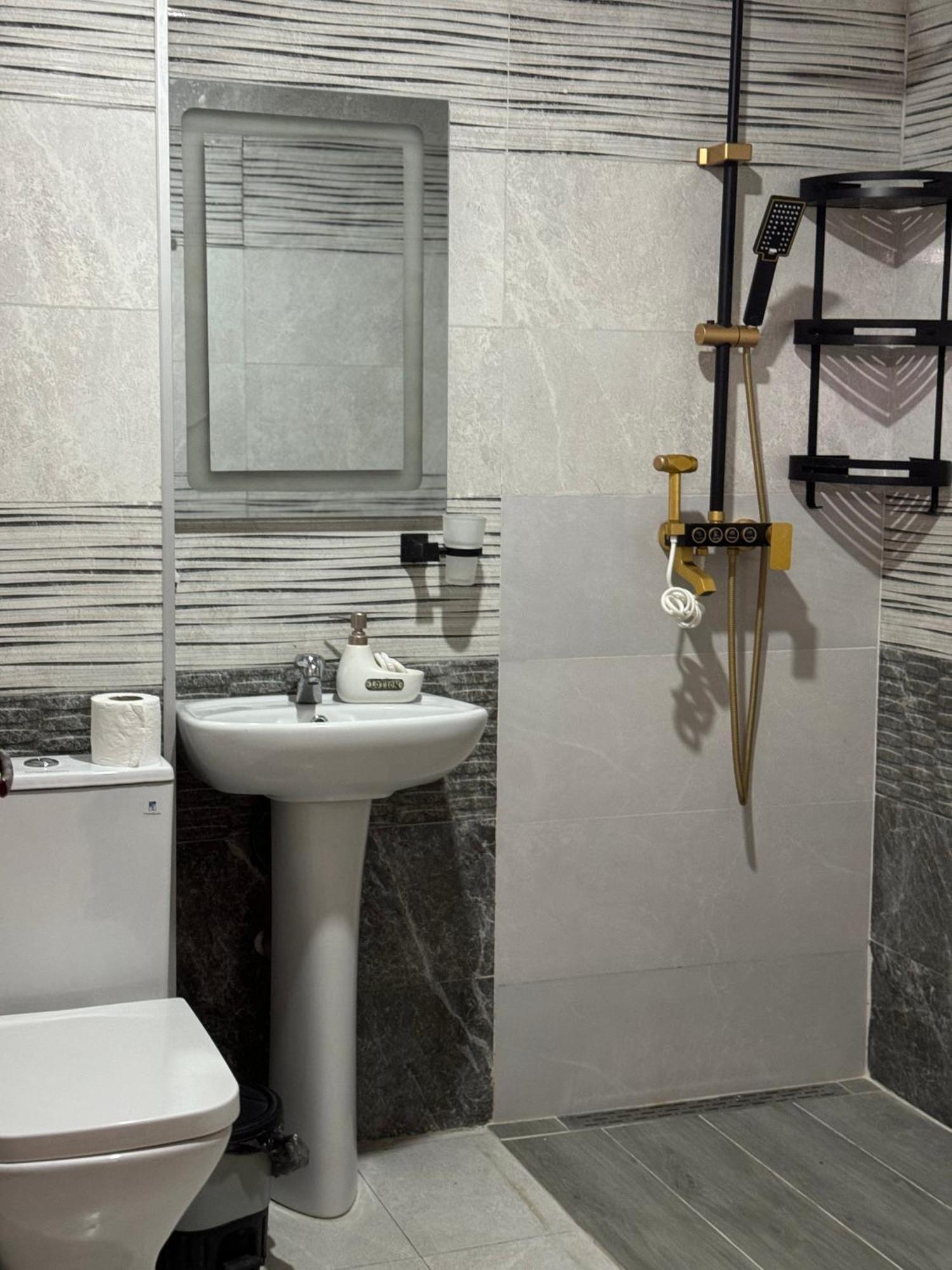 Hotel Guga Kobuleti Kültér fotó